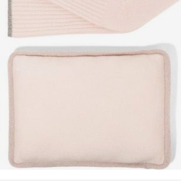 Morgan Lane 100% Cashmere pillow - Picture 4 of 9